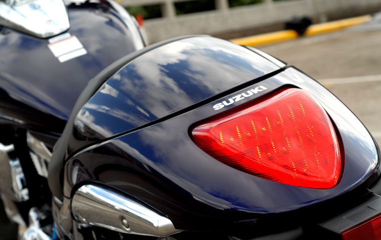 重型巡航车之2006 Suzuki Intruder M1800R霸王现身