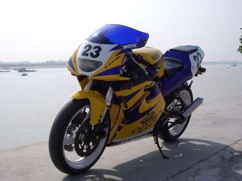 雅马哈V2 TZR