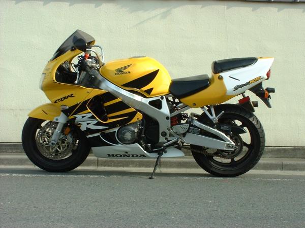 99 CBR900RR