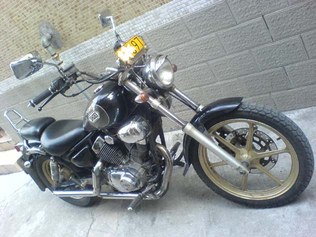 [原创]广州市荔湾区1980元出售01牌YAMAHA 125！！