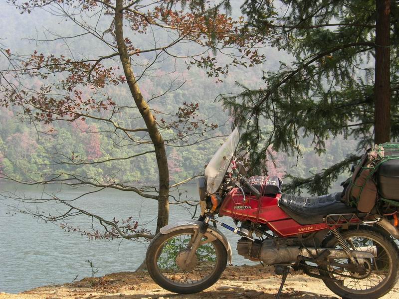 [原创]山照游,水照玩,禁摩只等闲