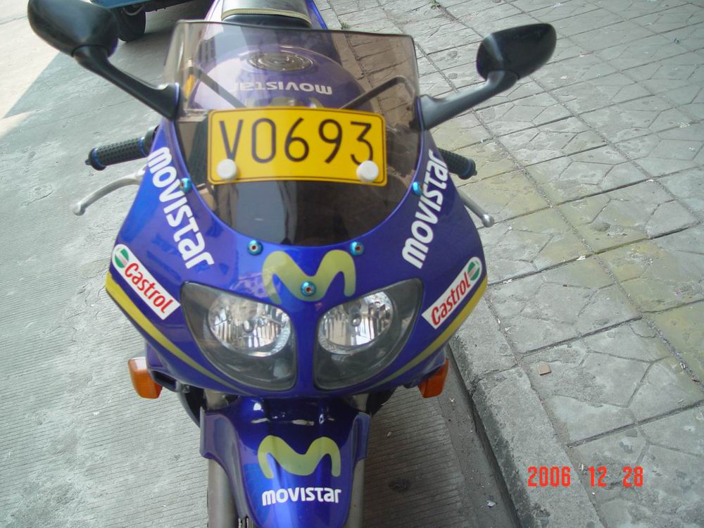 东莞 8800元急售：改装本田CBR22，250cc