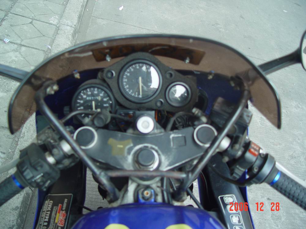 东莞 8800元急售：改装本田CBR22，250cc