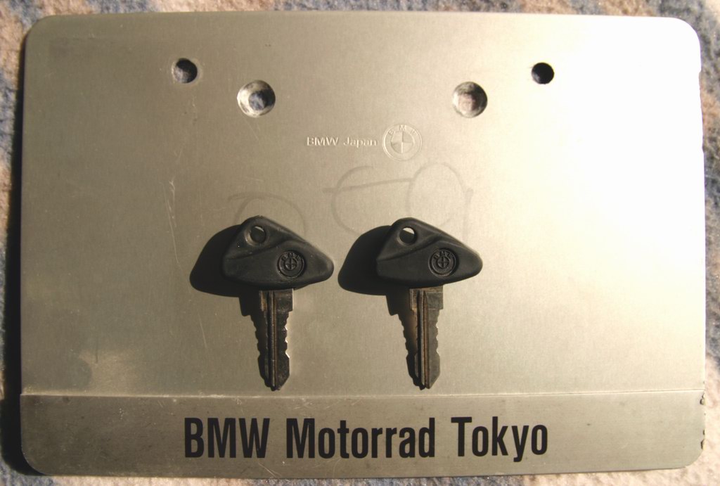 上海5W出02年底的BMW-F650GS
