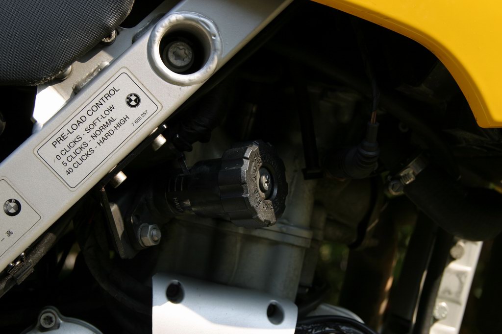 上海5W出02年底的BMW-F650GS