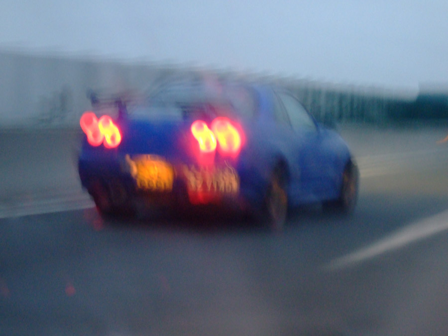 巨雨中的江中高速惊见ＧＴＲ～Ｒ３４