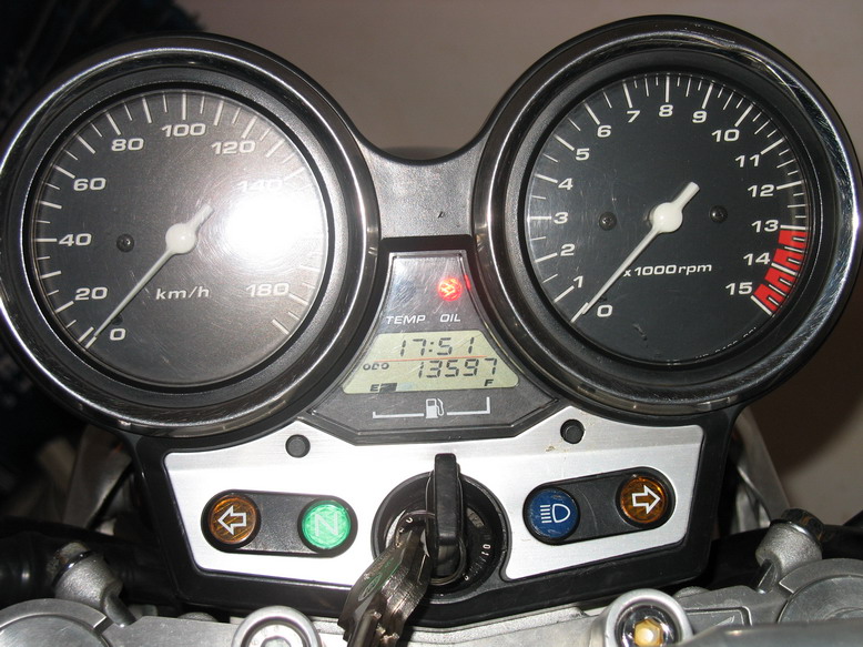 [原创]出售００年ＣＢ４００－－ＶＴＥＣ１