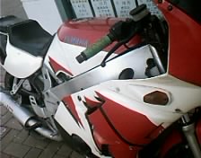 广州番禺底价出售：YAMAHA  FZR400