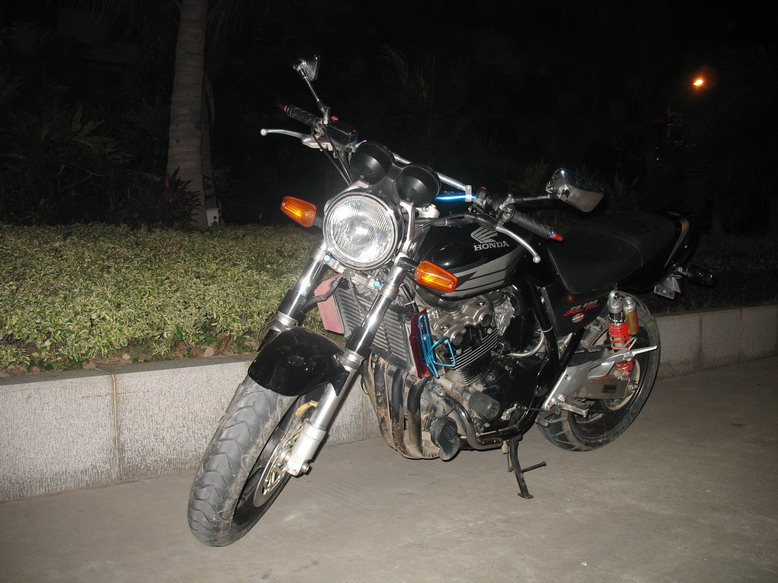 [原创]出售００年ＣＢ４００－－ＶＴＥＣ１