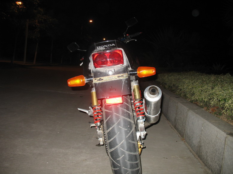 [原创]出售００年ＣＢ４００－－ＶＴＥＣ１
