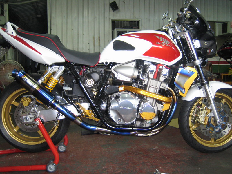 劲改CB1300