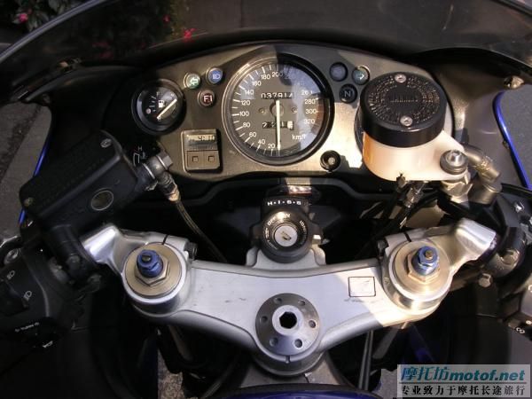 不再受宠  CBR1100XX