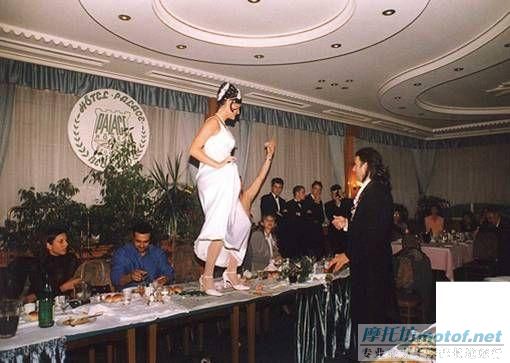 婚礼上的疯狂-(已婚的回忆 未婚的学习)