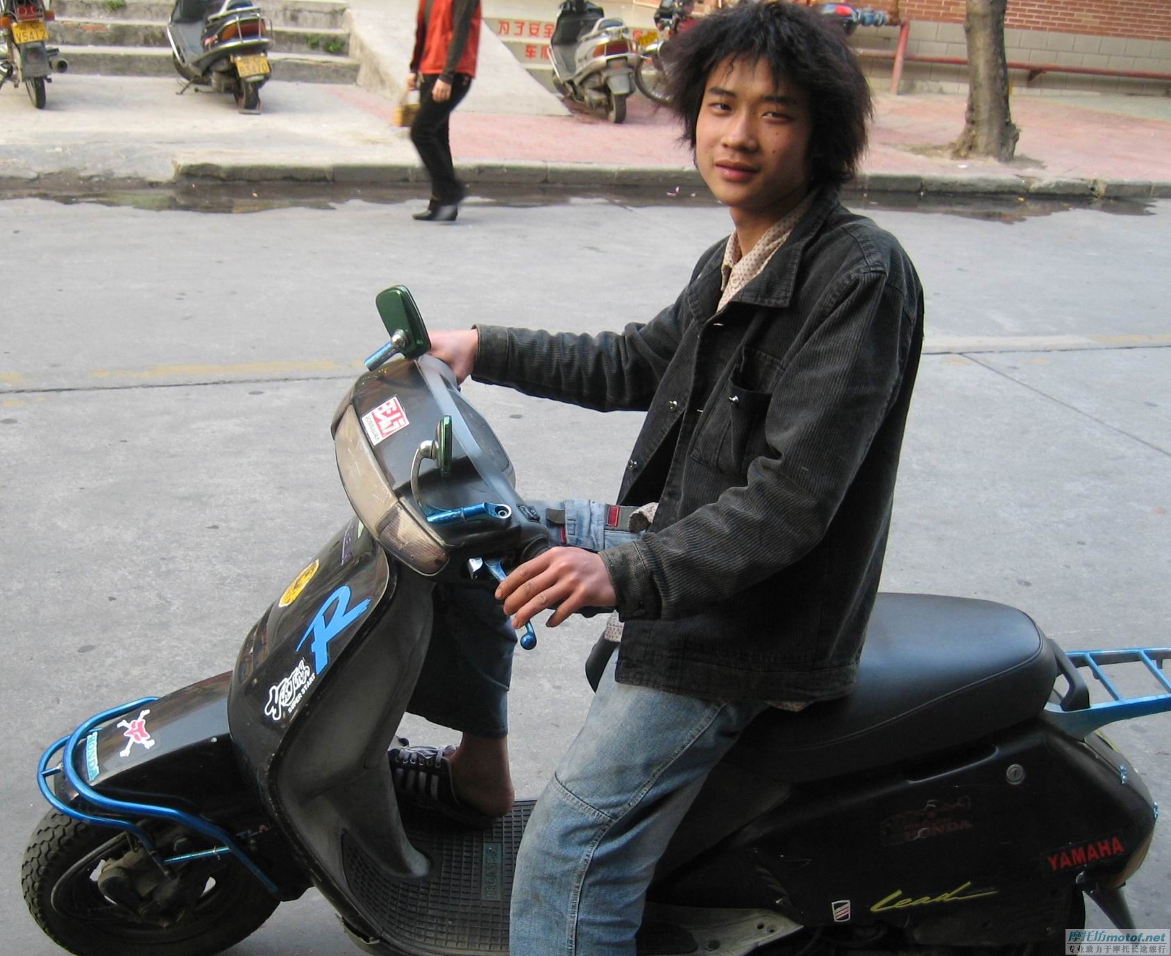 3000蚊两部街跑