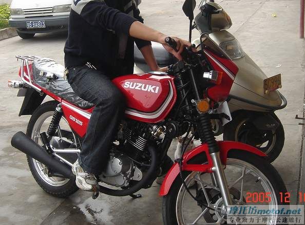 肇庆端州区转让一台新SUZUKI-GS125铃木王！6200元！还没有上车牌！