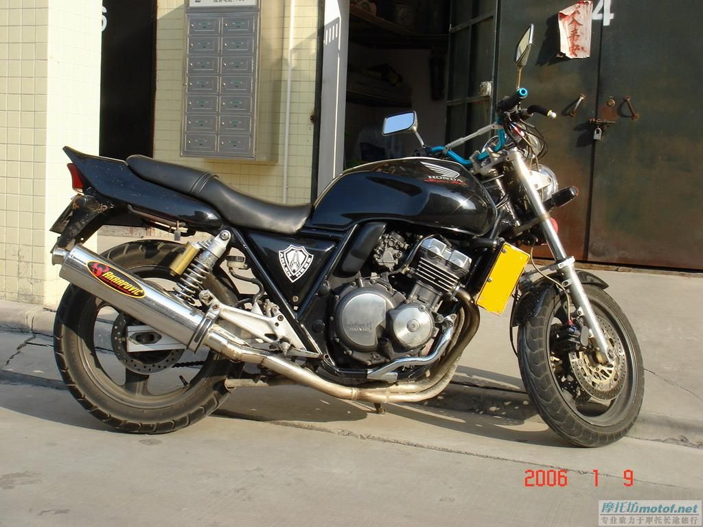 [原创]代友求购CB400/XJR400（价高勿扰）