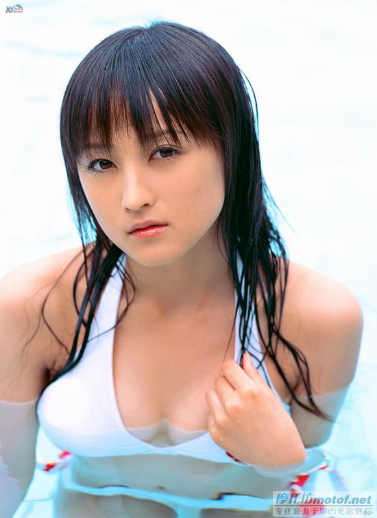 [灌水]东 瀛 清 纯 美 少 女 小 松 彩 夏 写 真