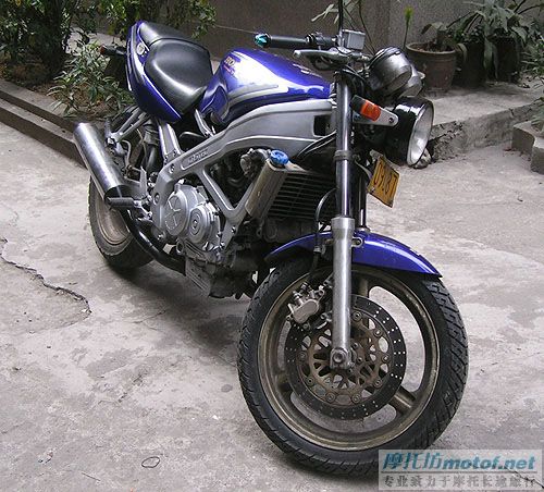广东江门出售Ｔ仔、VT250各一台