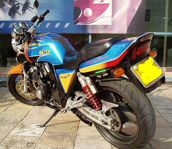 代友卖ＣＢ４００