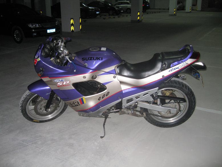 出售　ＳＵＺＵＫＩ　ＧＳＸ　４００　一辆
