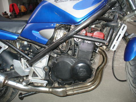 湖北出售SUZUKI 盗匪400 （75A）带VC 6500元