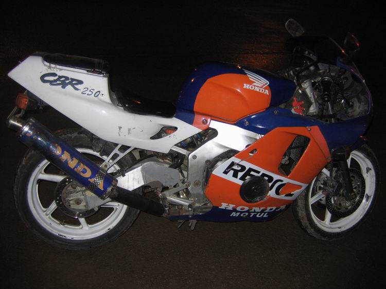 [原创]卖架自己用的CBR250RR MC22