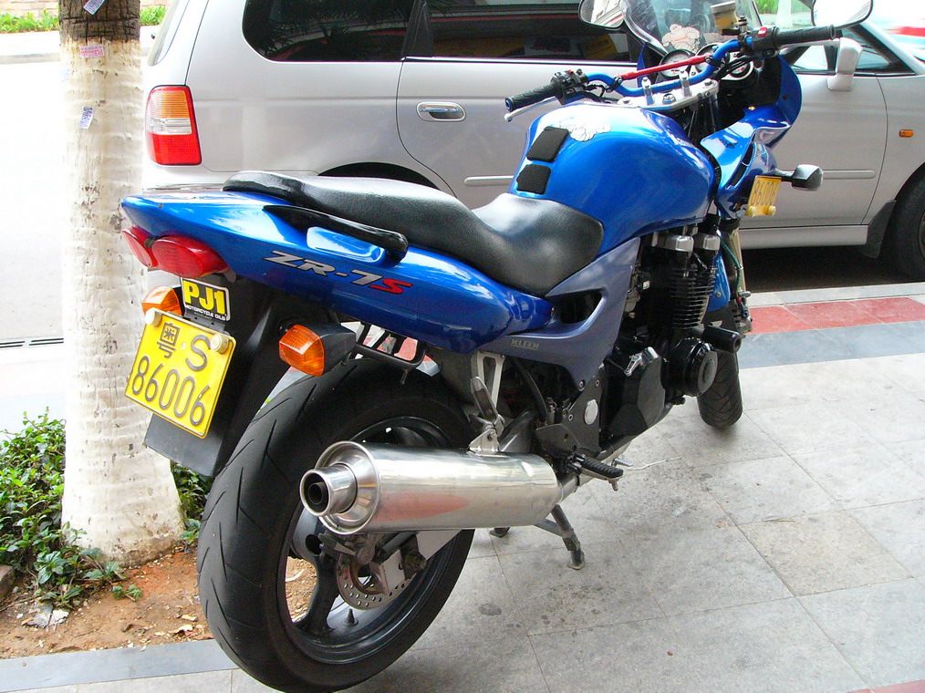 卖一堆车车