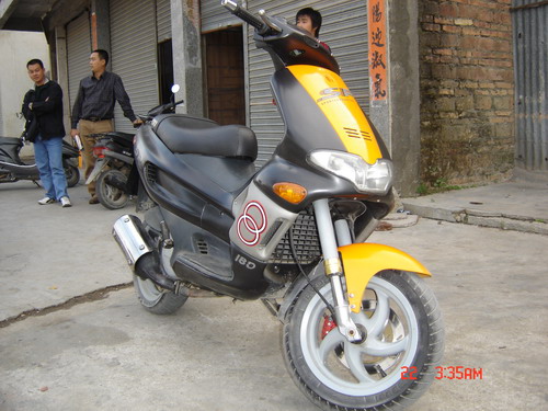 镇江〖爱车坊〗出售 2冲 吉雷拉- Gilera 180CC