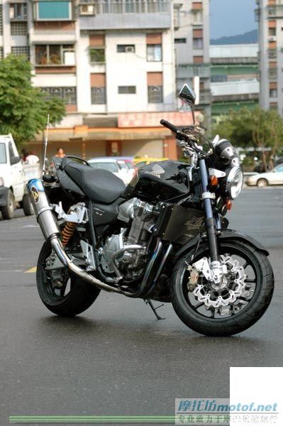 CB1300改装Ohlins前後避震+煞车改装