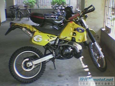 Honda CRM250 越野车（二冲程）