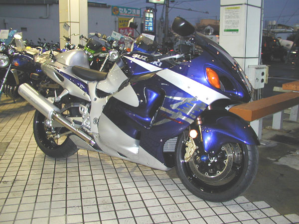 SUZUKI GSX1300R 隼