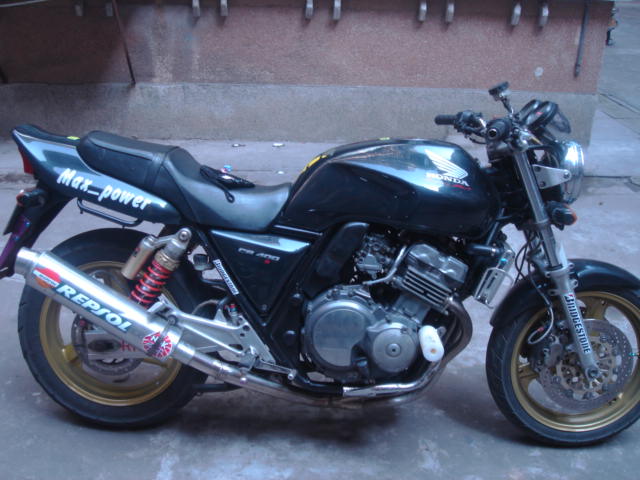 代友卖爱车小改CB400一台~~~~~