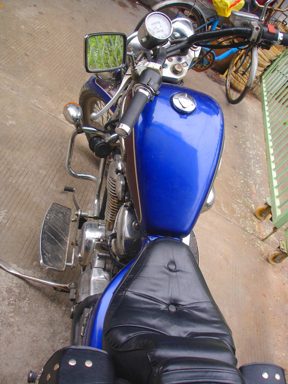 [贴图] 出售:Steed 400CC(熄灯 400)  太子款车