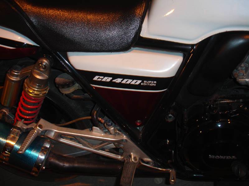 出96CB400，铁价1W，要的上门看车