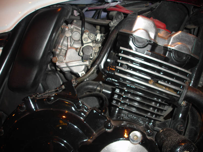 出96CB400，铁价1W，要的上门看车