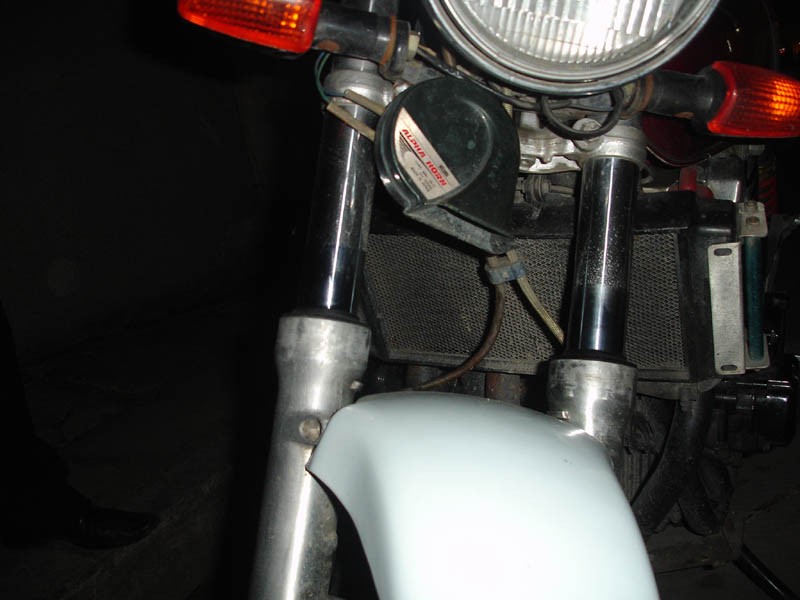 出96CB400，铁价1W，要的上门看车