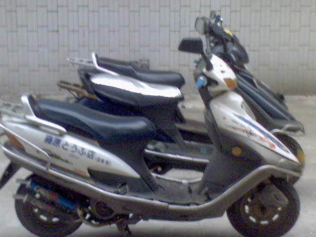 在出售女装车3台