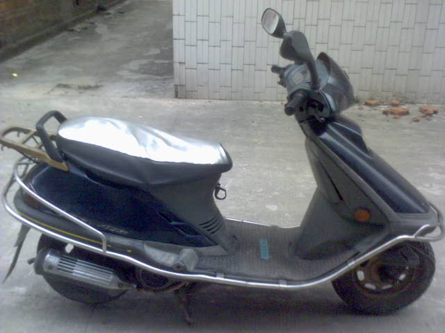 在出售女装车3台