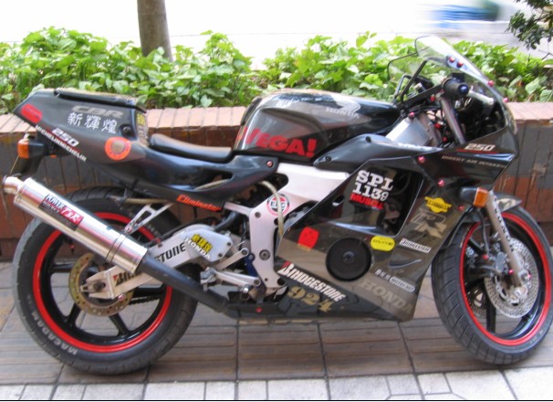 01牌CBR22期