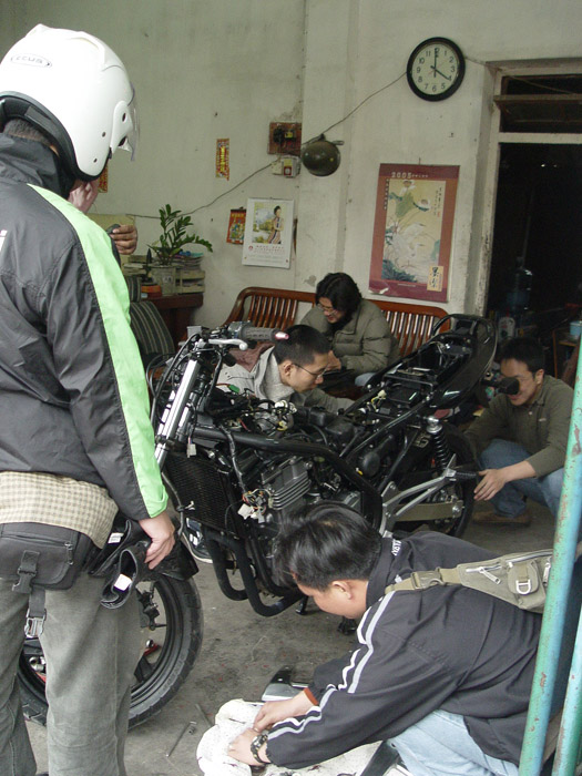 江门M2,引进"川崎宝马"1300CC