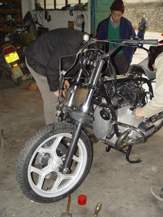 江门M2,引进"川崎宝马"1300CC