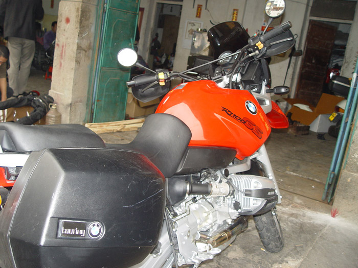 江门M2,引进"川崎宝马"1300CC