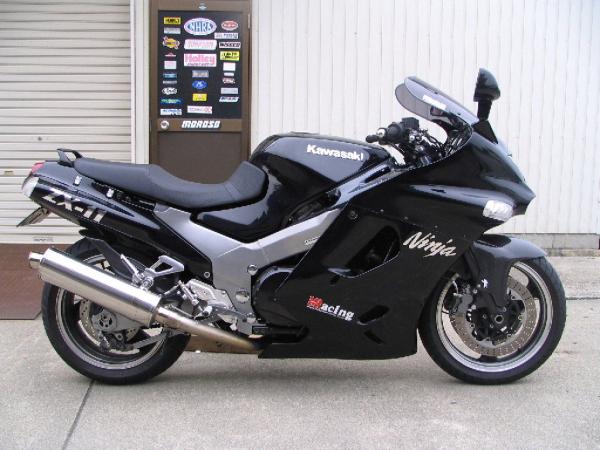 ZZR1100 D4