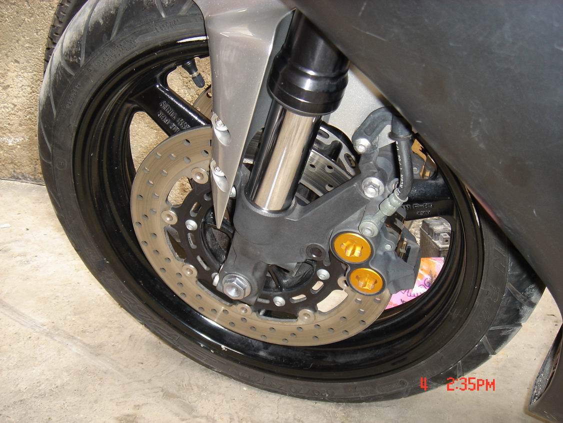 03R1...将展现肇庆街头