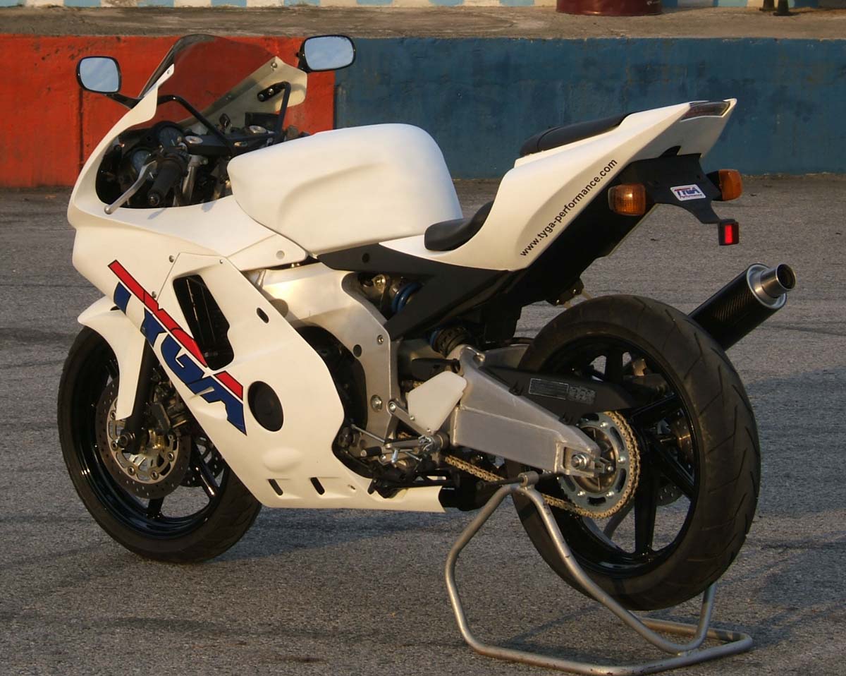 2006 RC211V style bodywork for MC22 CBR250RR