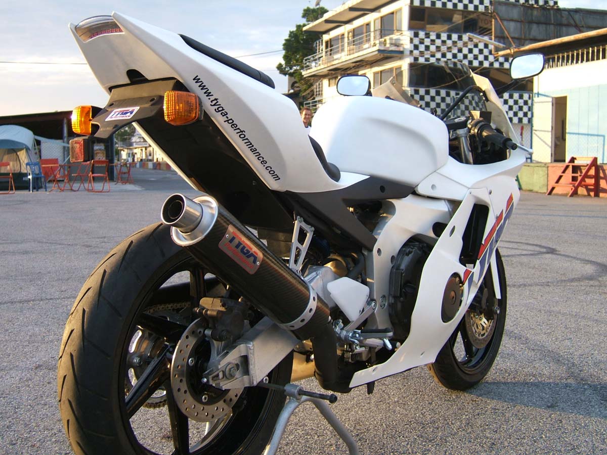 2006 RC211V style bodywork for MC22 CBR250RR