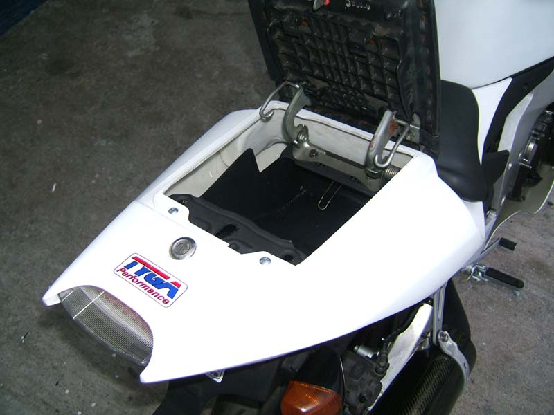 2006 RC211V style bodywork for MC22 CBR250RR