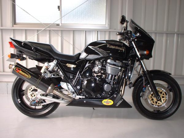 超美車　ＺＲＸ１１００　黒