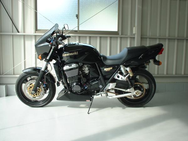 超美車　ＺＲＸ１１００　黒