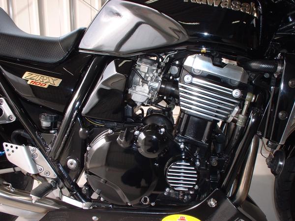 超美車　ＺＲＸ１１００　黒